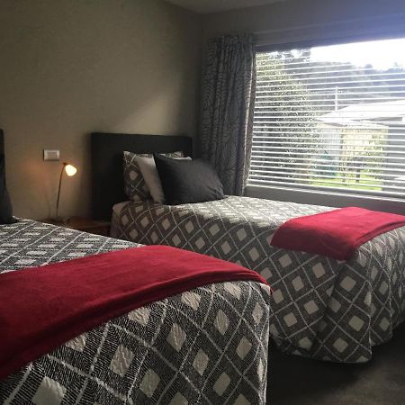 Bay Breeze Accommodation Cooks Beach المظهر الخارجي الصورة